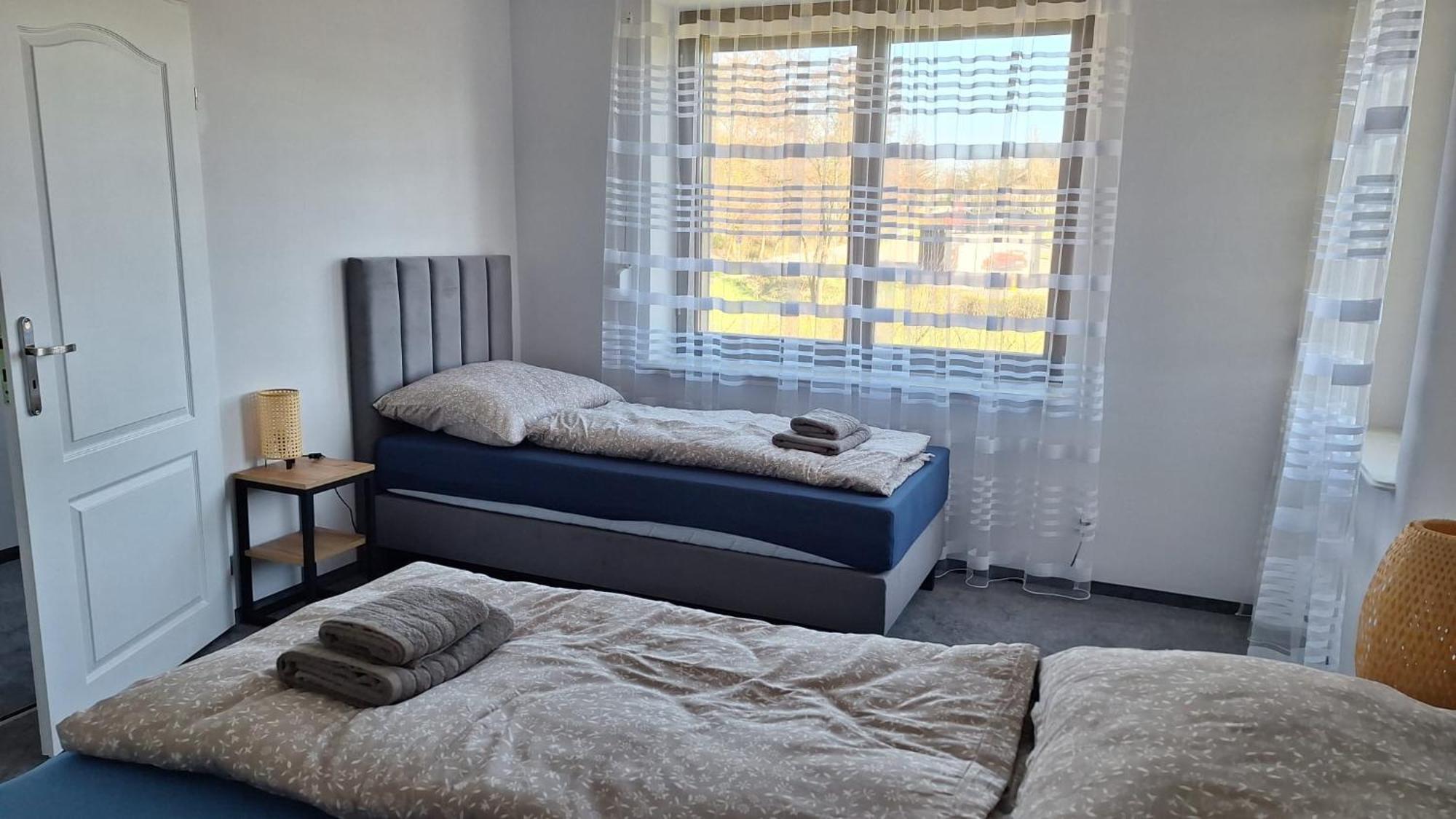 Apartament Wiadukt ブンツラウ エクステリア 写真
